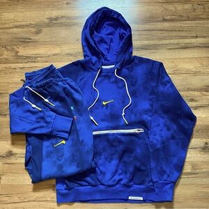 Nike Dri-Fit Standard Issue Peace Love Basketball Tie Dye Matching Sweatsuit Set